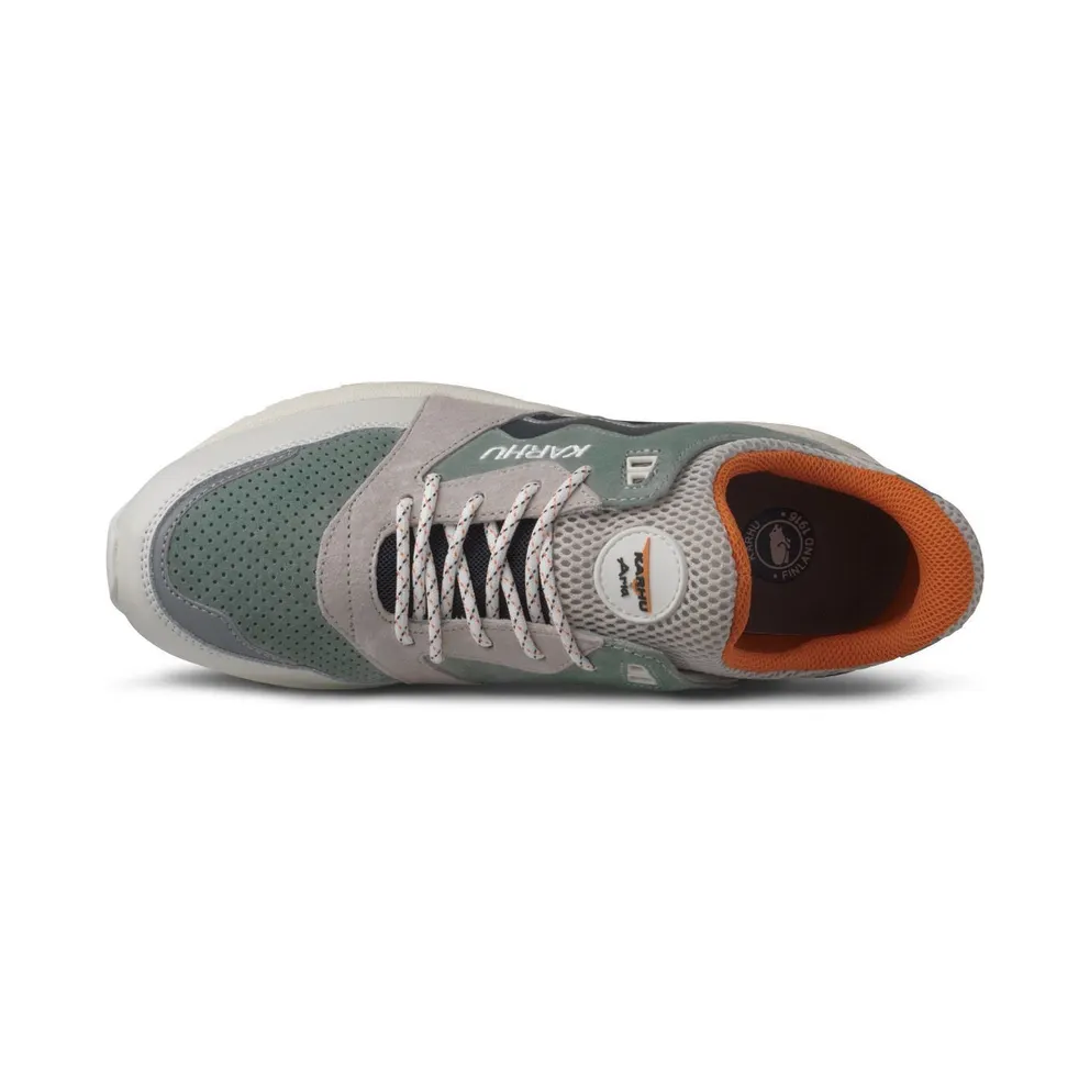 Karhu Aria Lily White / India Ink (F803083)