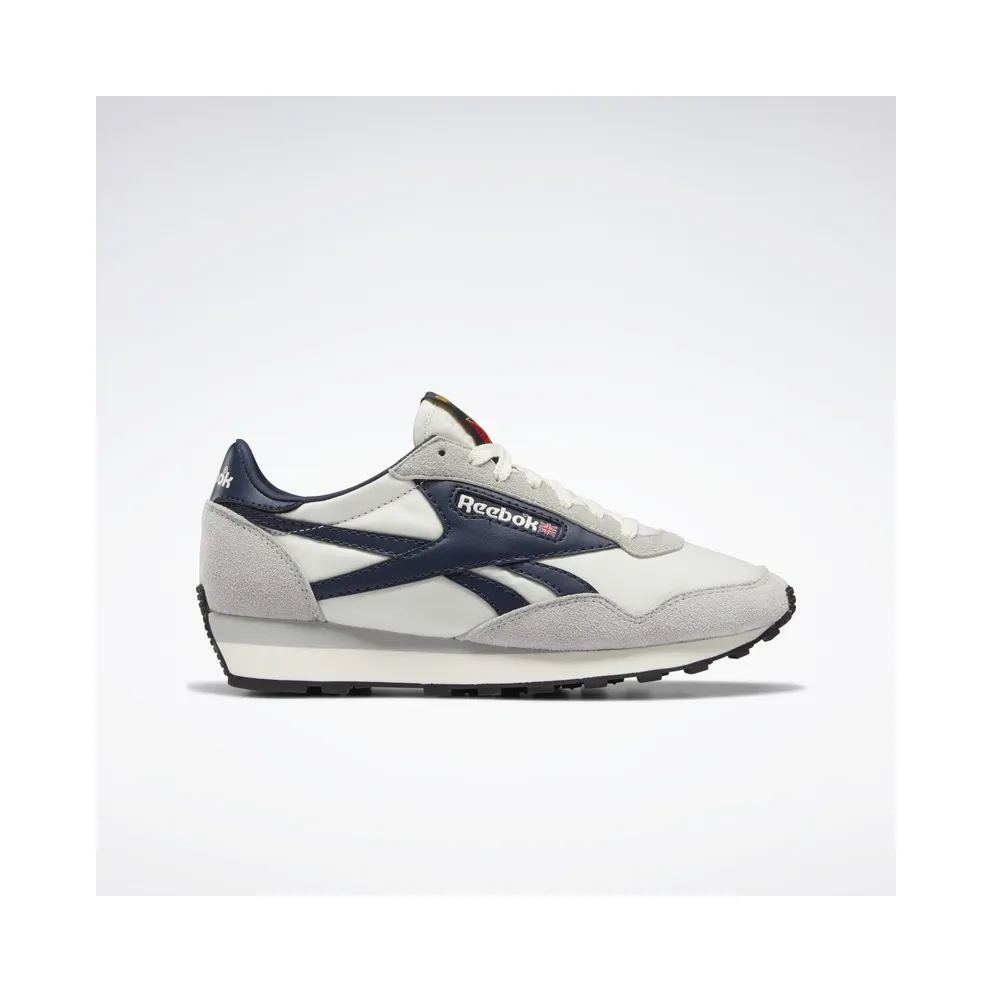 Reebok Aztec II Chalk / Pure Grey 3 / Vector Navy (H04983)