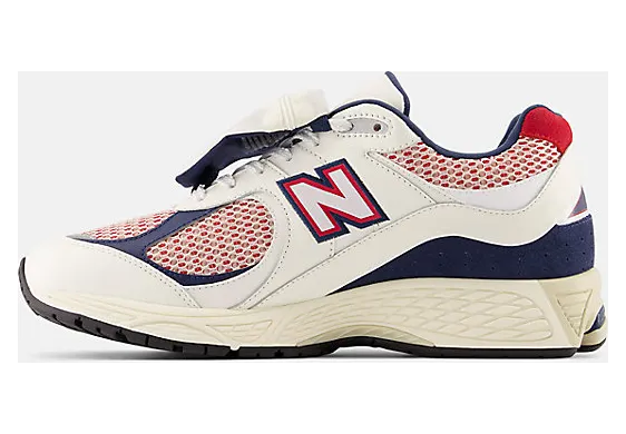 new-balance-2002r M2002RVE