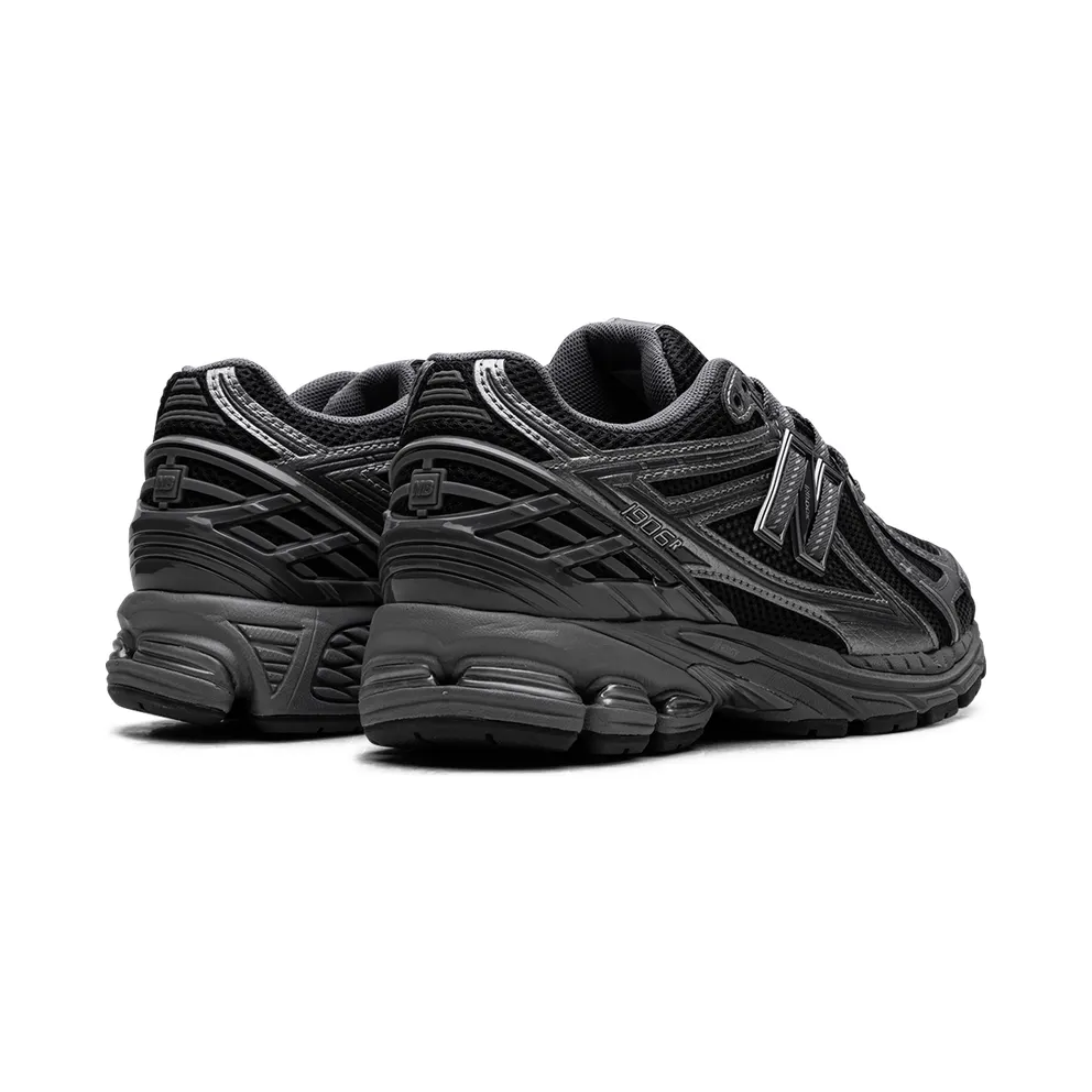 New Balance 1906R “Phantom Dark Grey Metallic Silver” (M1906RES)