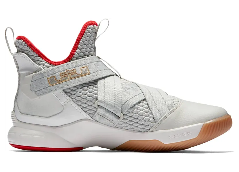nike-lebron AO2609-002