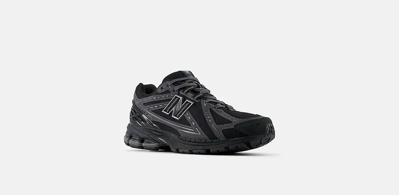 New Balance 1906R “Black Phantom” (M1906RLB)