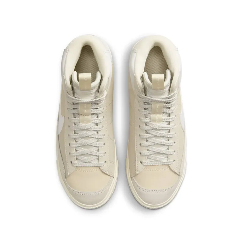 Nike Blazer Mid ’77 D Older Kids’ White (DQ6084-100)