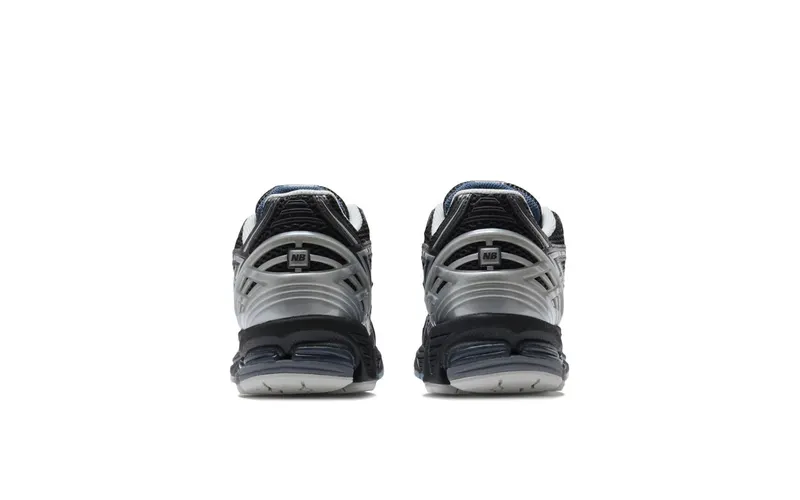 New Balance 1906R Black / Silver (U1906RAC)