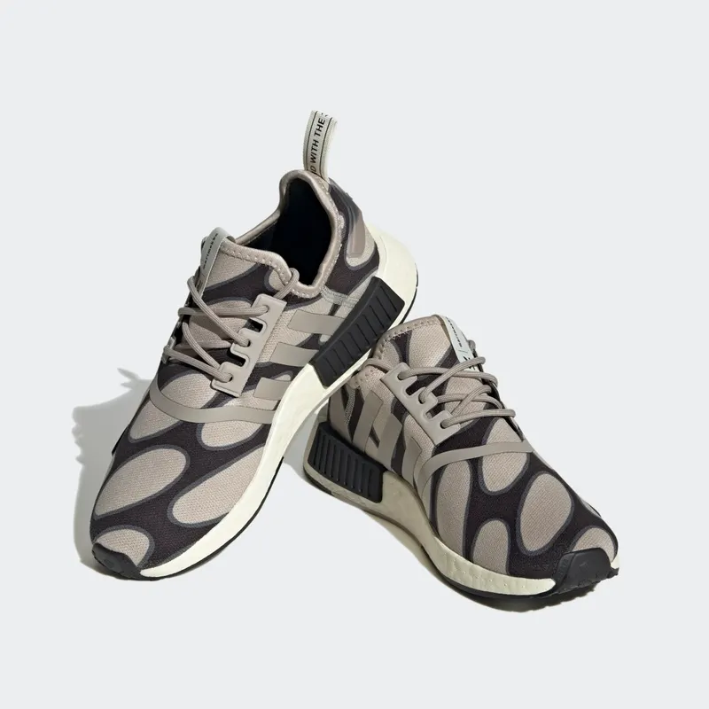 Adidas NMD_R1 Core Black / Off White / Grey Six (HP9780)