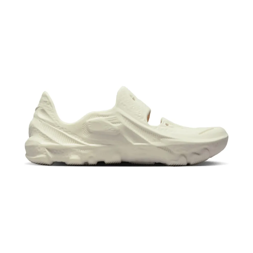 Nike ISPA Universal “Natural” (DM0886-100)