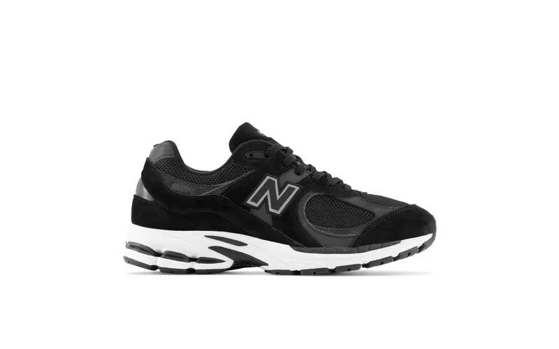 New Balance 2002R “Black / Gunmetal” (M2002RBK)