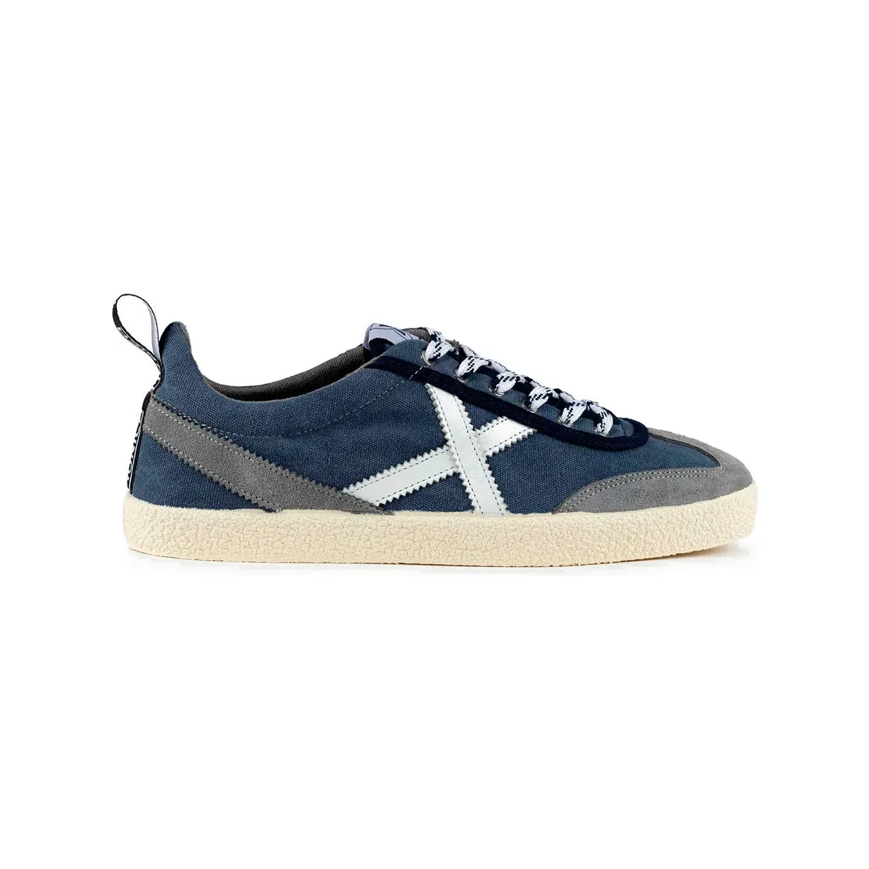 munich-sneaker 8161085