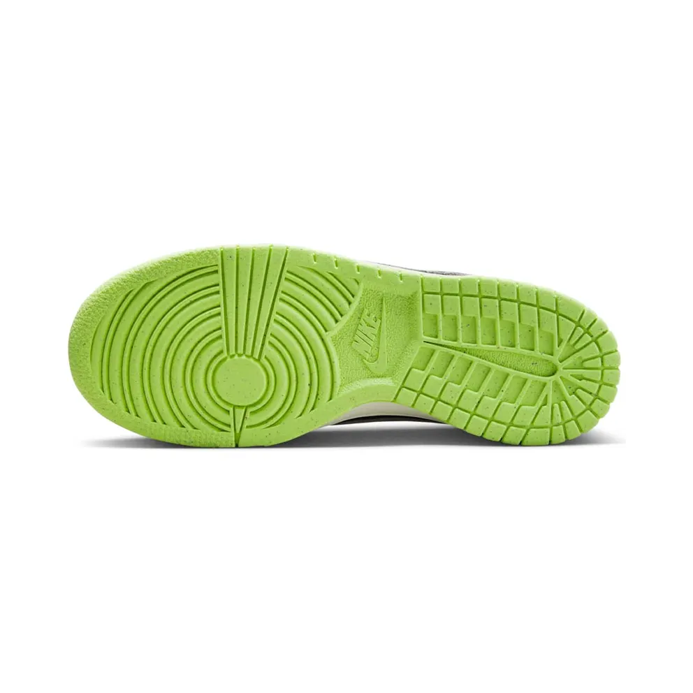 Nike Dunk Low SE Older Kids’ Grey (DQ6215-001)