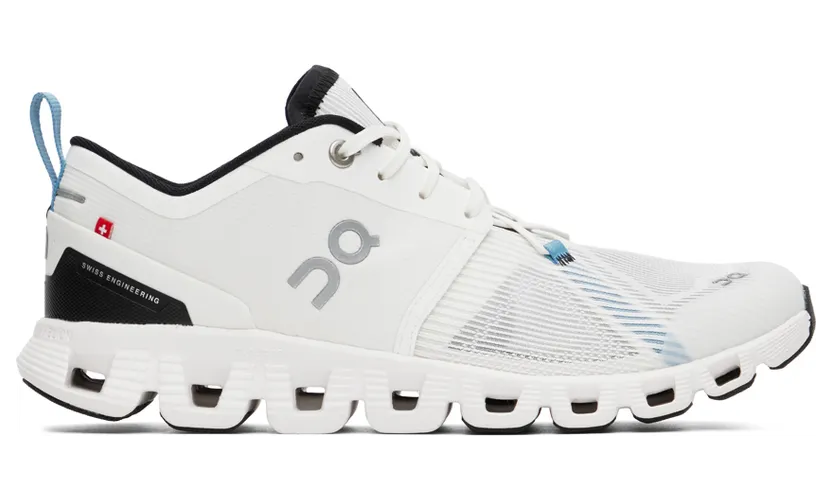 On White Cloud X 3 Shift Sneakers (66.98467)