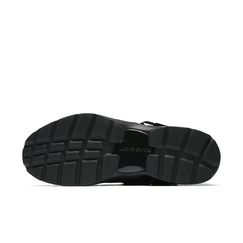 Jordan Trunner LX Triple Black Black/Black-Black (897992-020)