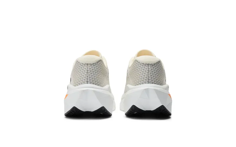 New Balance FuelCell SuperComp Trainer v3 “Hot Mango” (MRCXCA4)