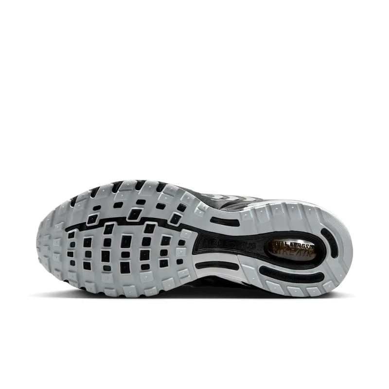Nike Air Pegasus 2K5 “Metallic Silver” (HQ5403-001)