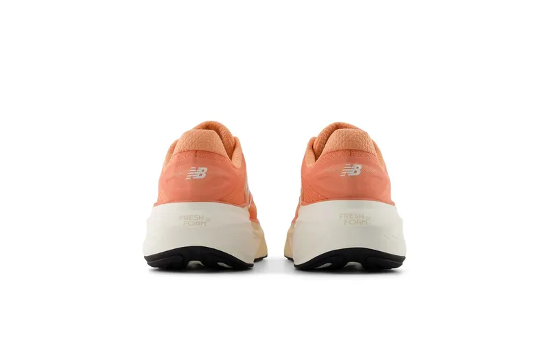 New Balance Fresh Foam More v6 Peach Nectar Flare Bisque (WMORLG6)