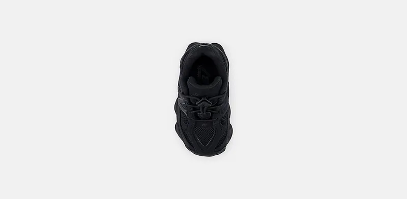 New Balance 9060 TD “Black” (IV9060BB)