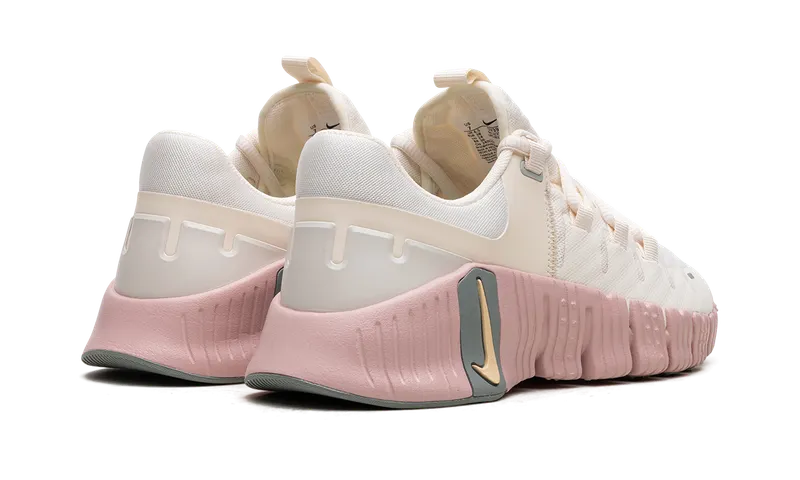 Nike FREE METCON 5 “Pale Ivory” (DV3950-102)