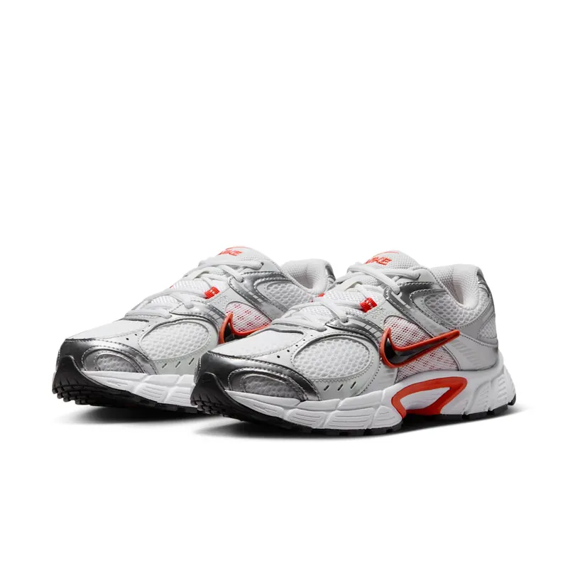 Nike V5 RNR “White Picante Red Vast Grey Black” (HQ7901-100)