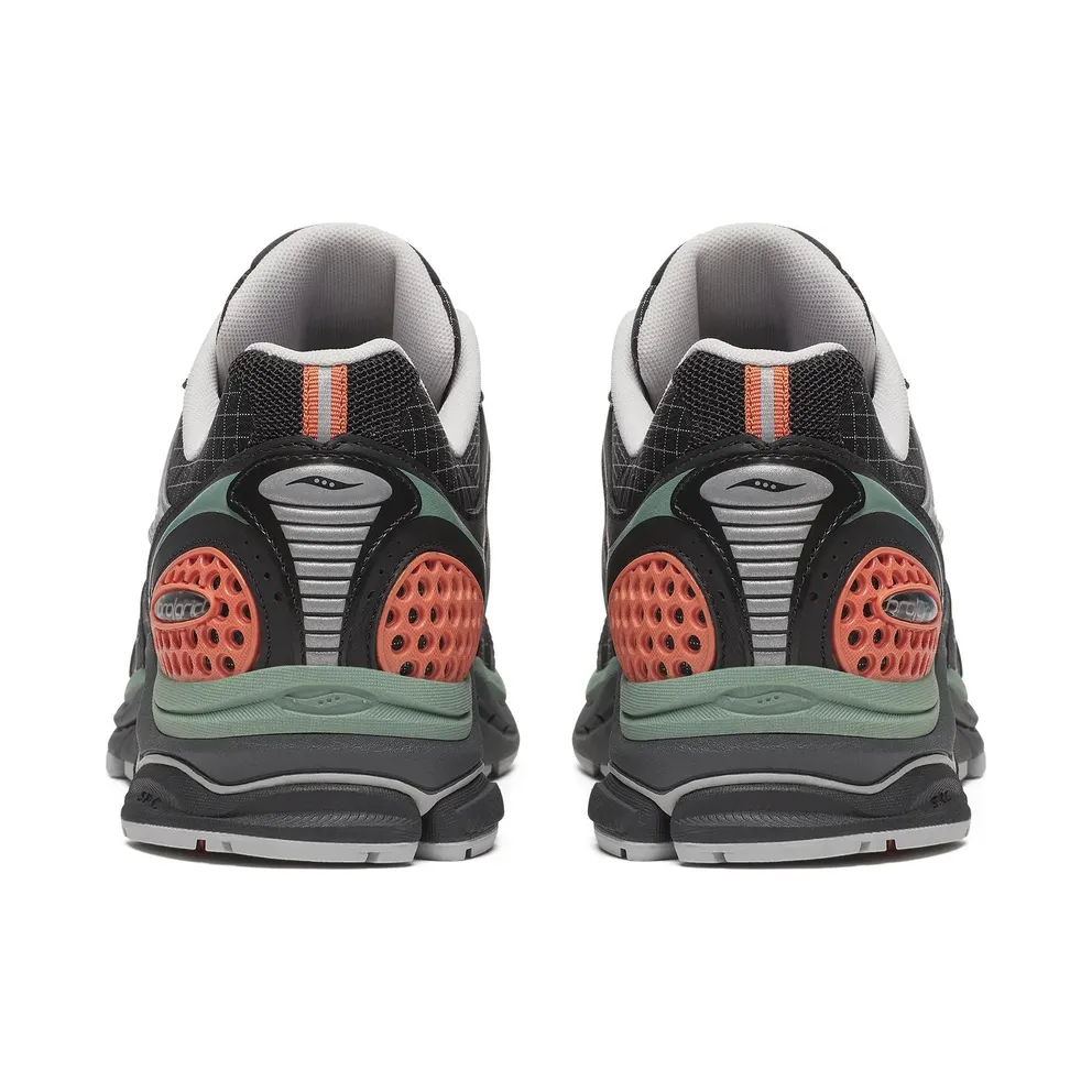 SAUCONY ProGrid Triumph 4 “Shadow / Silver” (S70937-1)