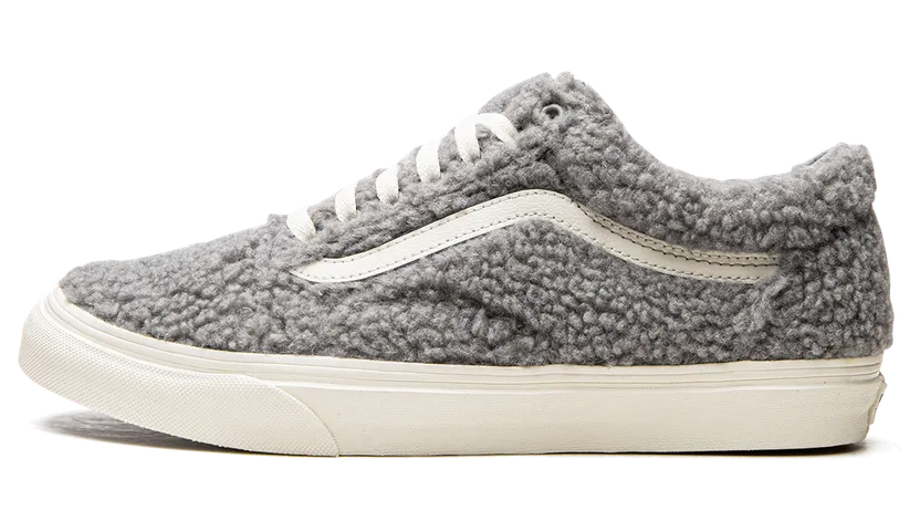 Vans Old Skool “Cozy Hug – Grey” (VN0005UAKAQ)
