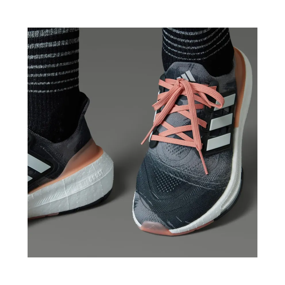 adidas Ultra Boost Light Grey Crystal White Wonder Clay (IE1745)
