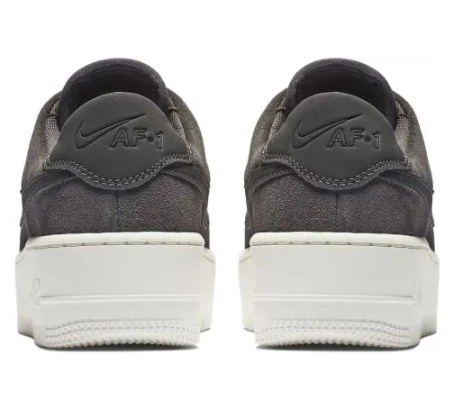 nike-air-force AR5339-001