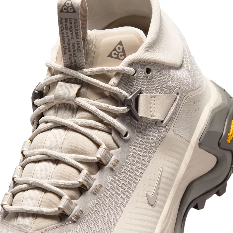 Nike ACG Cream Ii/Light Orewood Brown/Cave Stone/Cream Ii (IO7855-200)