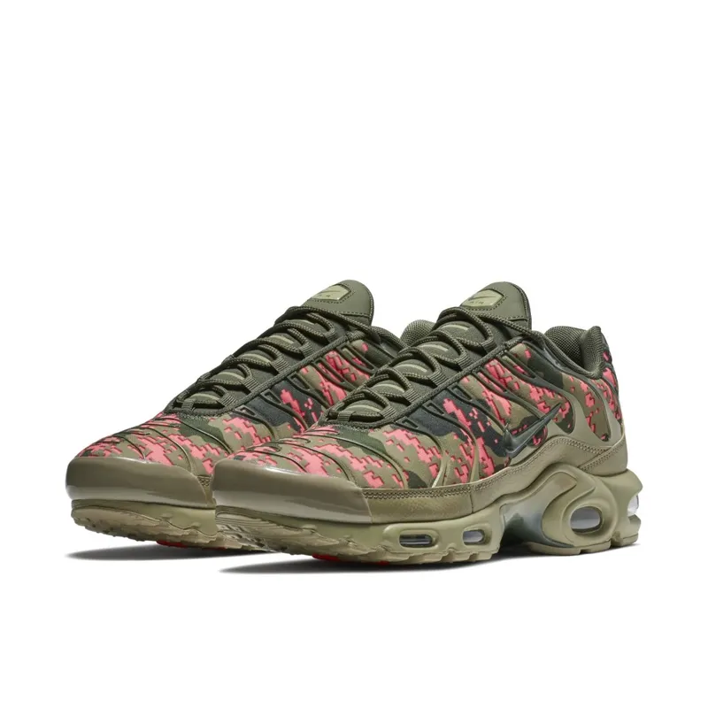 Nike  Air Max Plus Digi Camo Olive Cargo Khaki/Cargo Khaki-Neutral Olive (AJ4858-200)