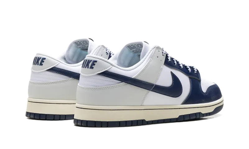 Nike Dunk Low “New York Yankees” (IM2222-101)