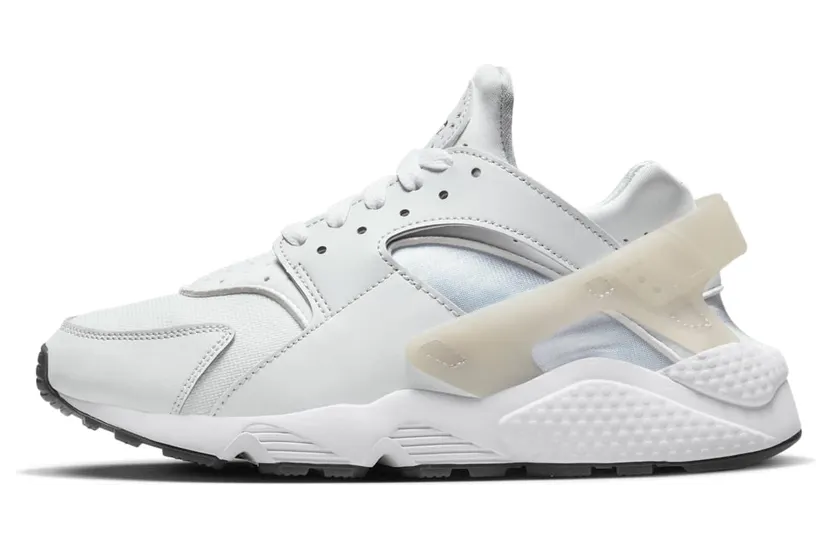 Nike Air Huarache DR5726-001