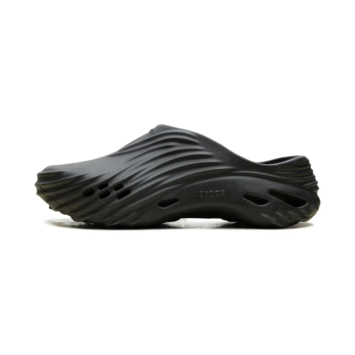 crocs-echo-wave 210521-060