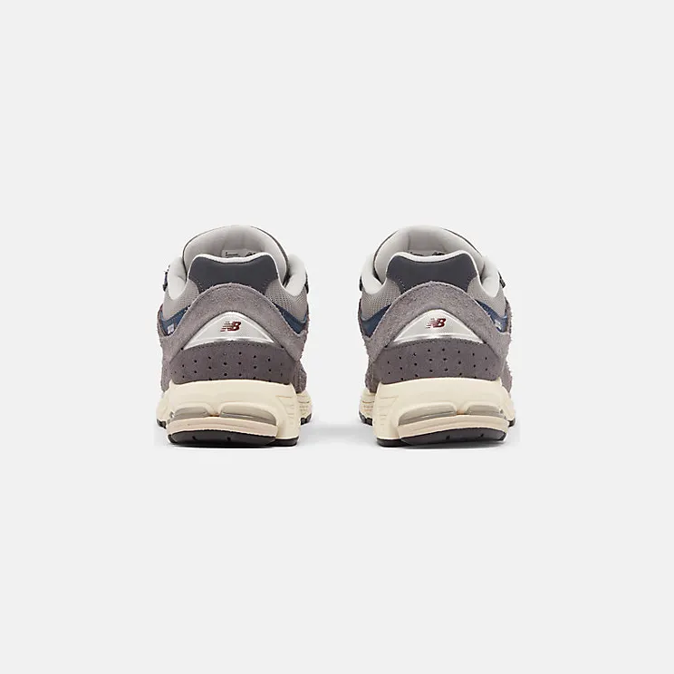 new-balance-2002r M2002REL