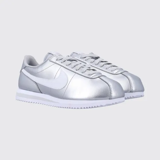 Nike Cortez Laminated Leather Trainers with Swoosh Logo and Round Toe Silver (IR0042001)