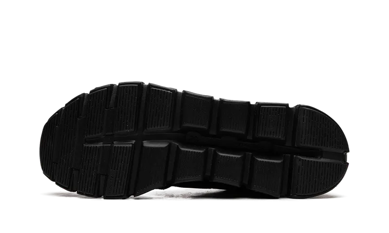 On Running Cloud 6 “Triple Black” (3MF10071043)
