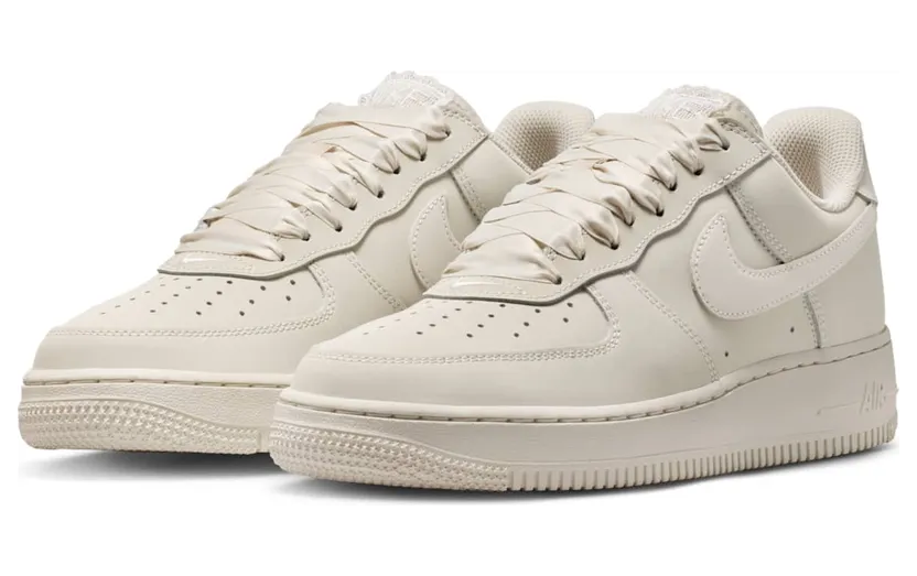 nike-air-force IR0871-100