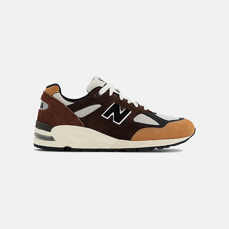 New Balance 990v2 MiUSA Season 2 Brown (M990BB2)