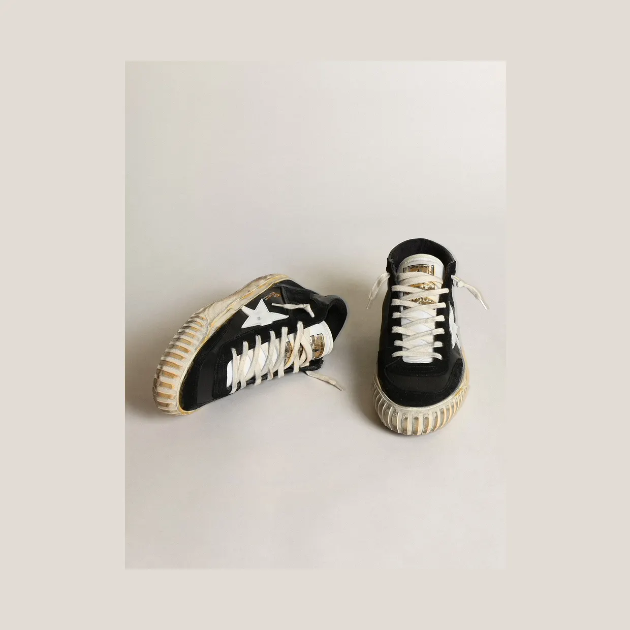 Golden Goose Men’S Mid Star In Black Nappa And Suede With White Leather Star (GMF00408.F003450.80203) (2)