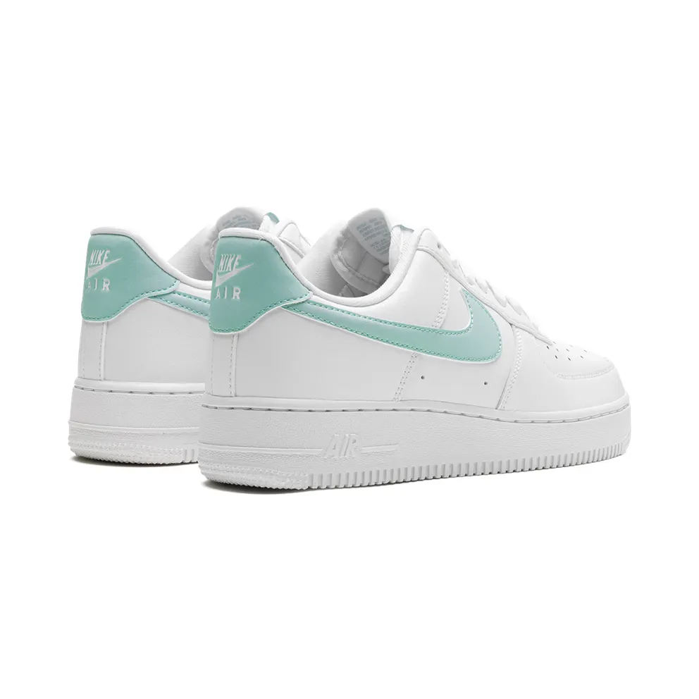 Nike AIR FORCE 1 ’07 “White / Jade Ice” (DD8959-113)