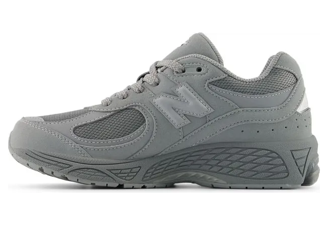 new-balance-2002r G200234F