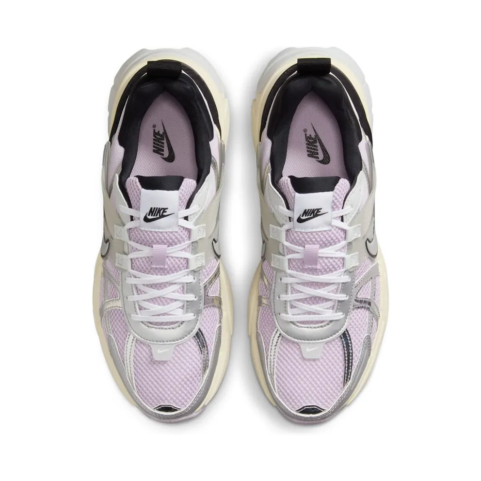 Nike V2K Run “Barely Grape” (HF1876-500)