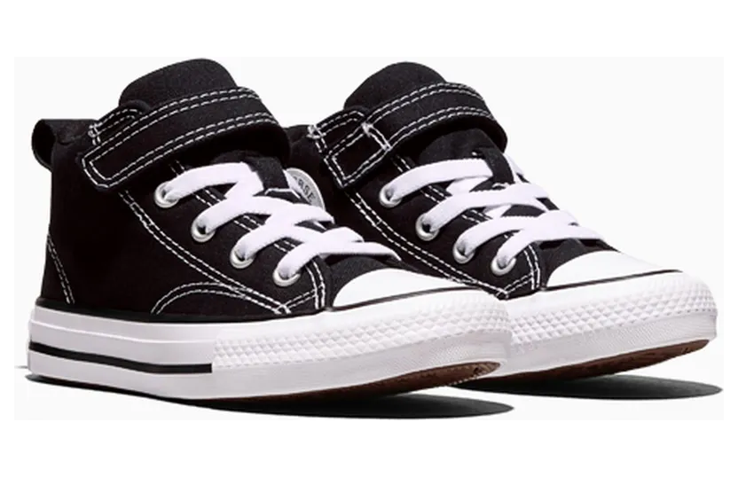 converse-chuck-taylor-all-star A04823C