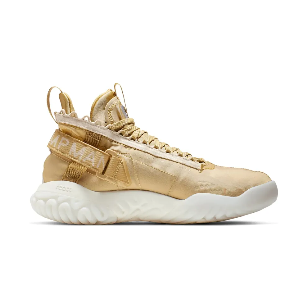 Jordan Proto React Light Cream Light Cream/Black-Club Gold-Sail (BV1654-200)