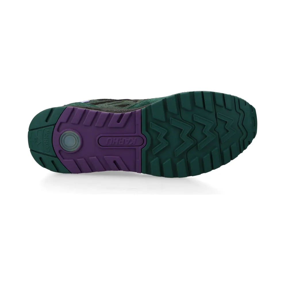 Karhu Legacy 96 “Mystic Forest” (rain forest / plum perfect) – F806072