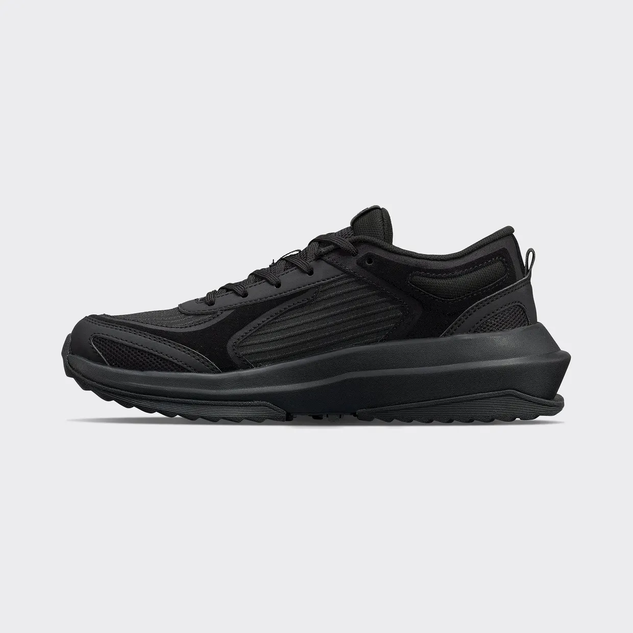 APL Jogger “Black/Black/Black” (Dames) (2)