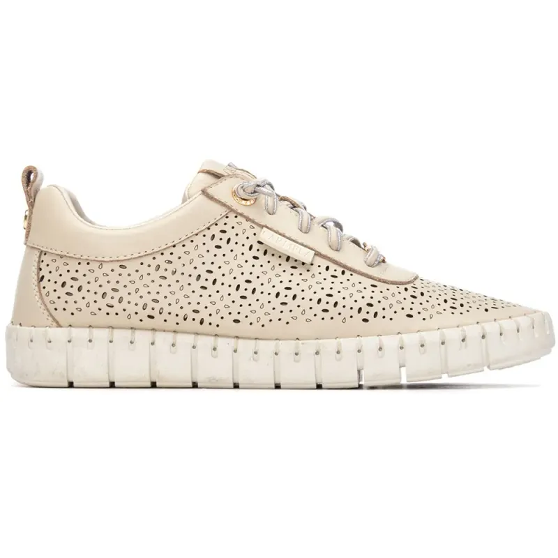 Carmela 163099 Shoes 163099-Beige
