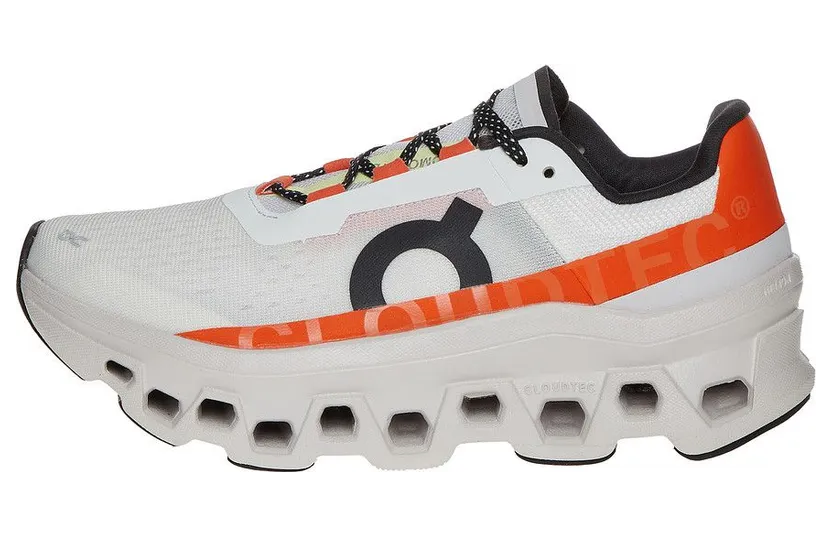 on-sneaker 6198086