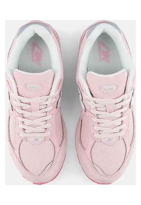 new-balance-2002r M2002RCR