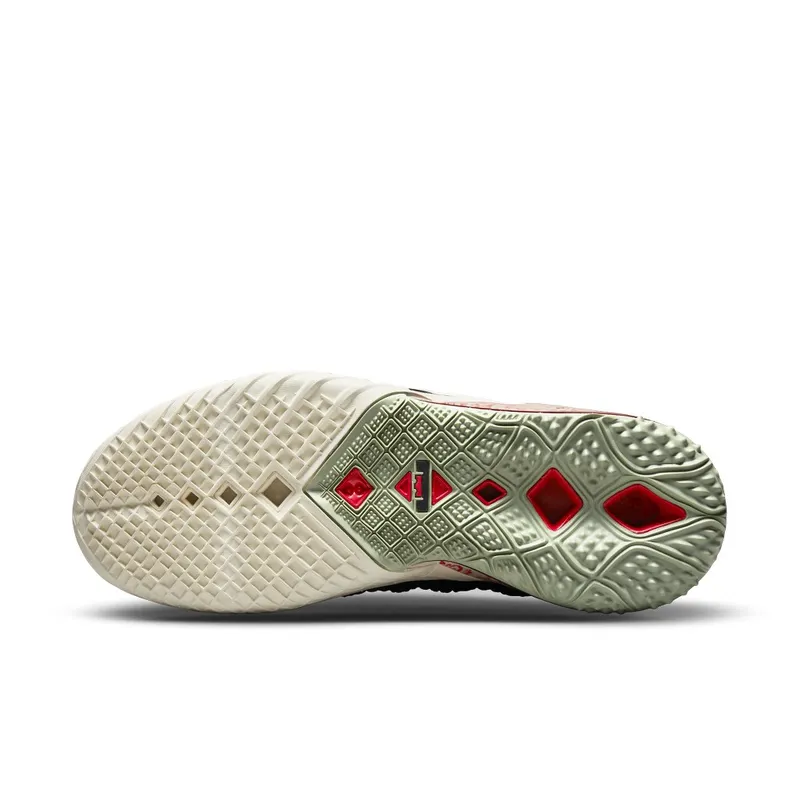 Nike LeBron 18 Goat (2021) (CQ9283-008)