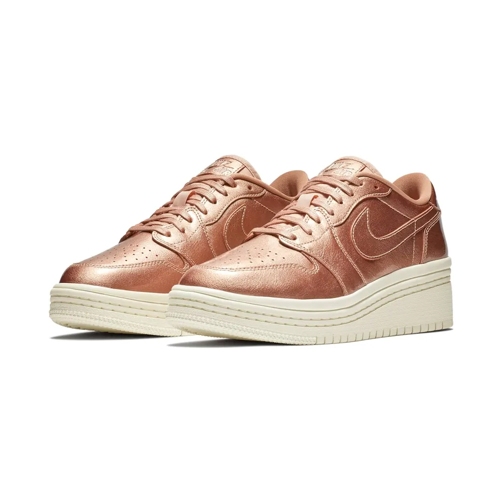 Jordan 1 Retro Low Lifted Metallic Red Bronze (W) Metallic Red Bronze/Sail (AO1334-901)