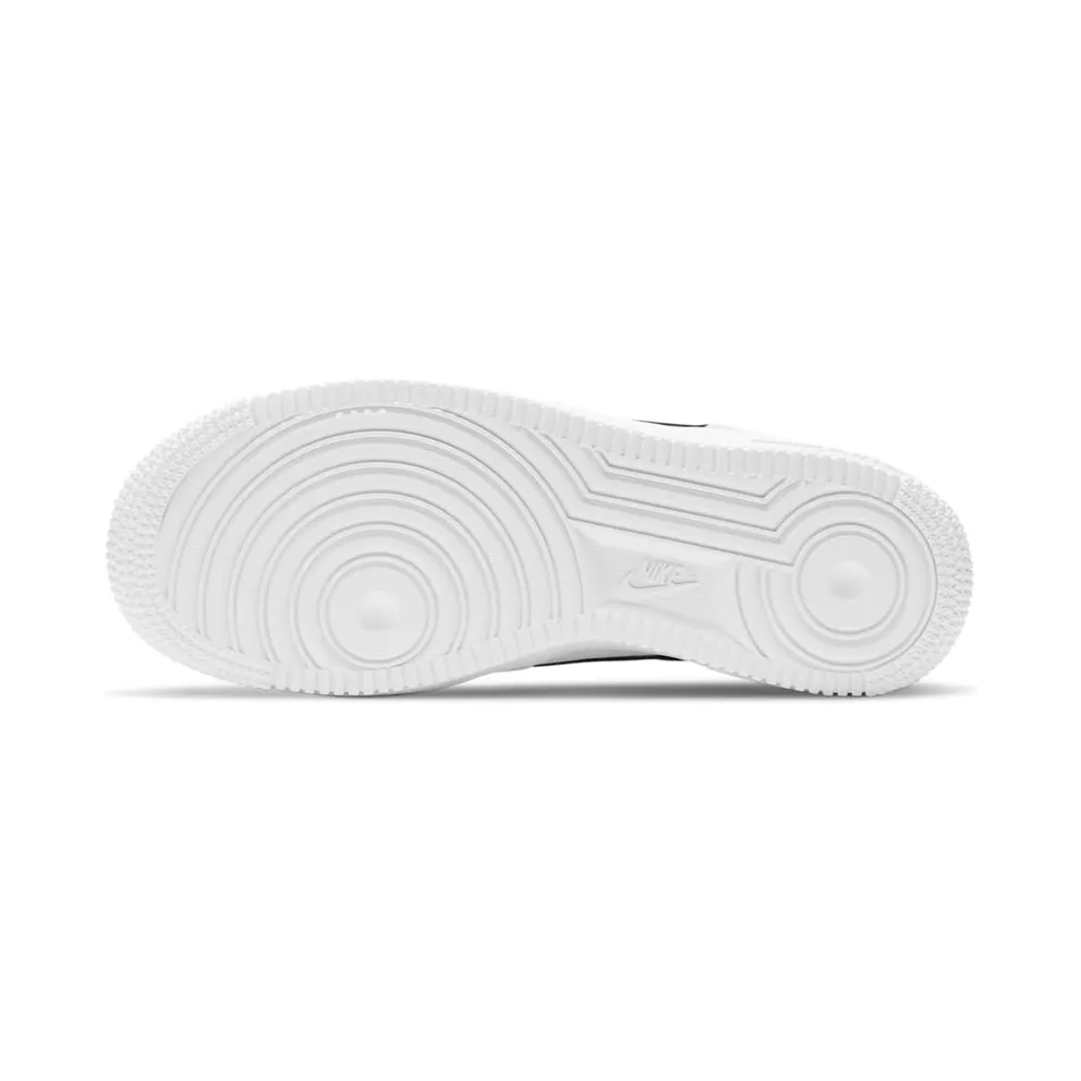 Nike Air Force 1 Older Kids’ White (CT3839-100)