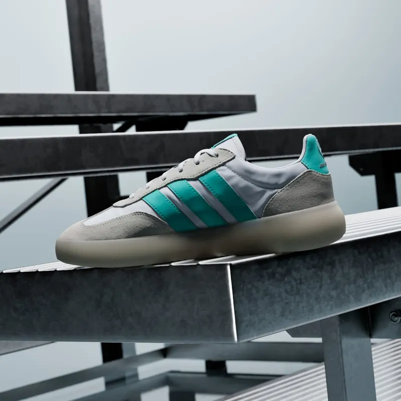 Adidas MERCEDES – AMG PETRONAS FORMULA ONE TEAM BARREDA DECODE Shoes Cloud White / Semi Mint Rush / Core White (KI6060)